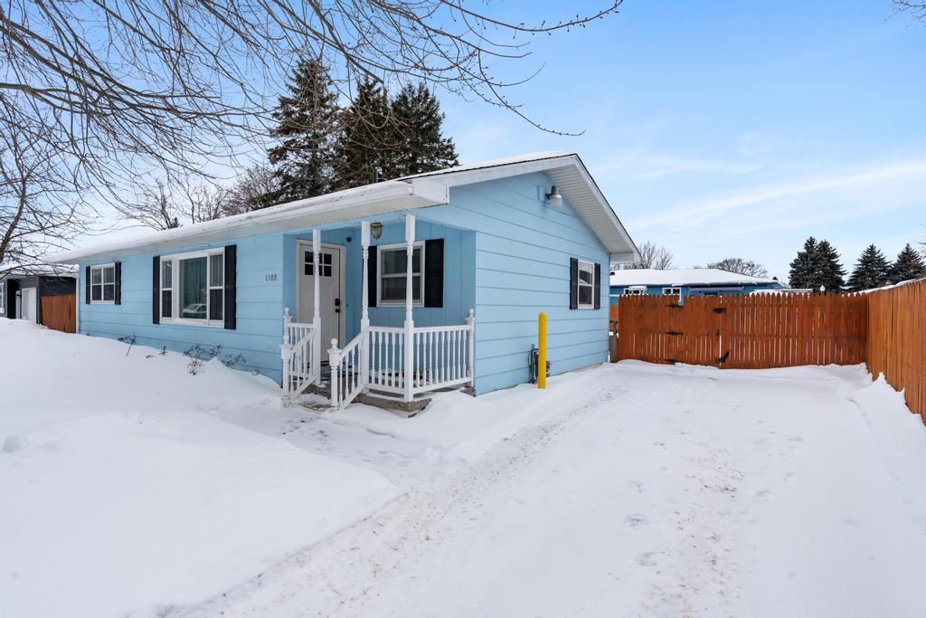 1105 Grant Street Charlevoix MI 49720
