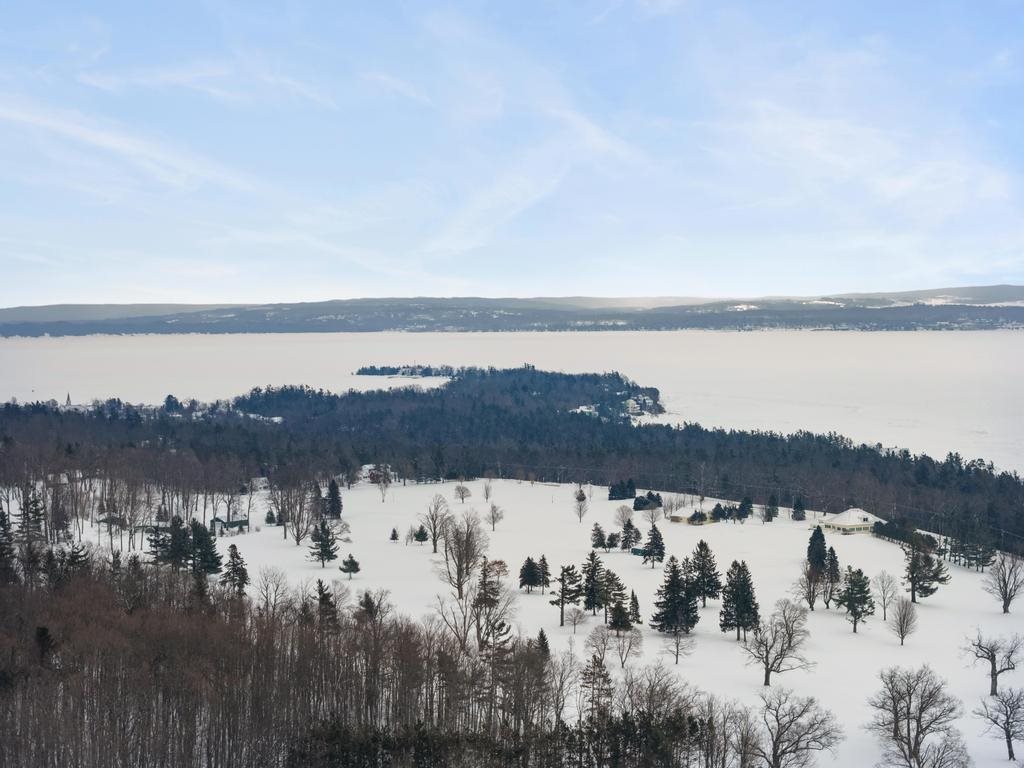 7915 Marion Harbor Springs MI 49740