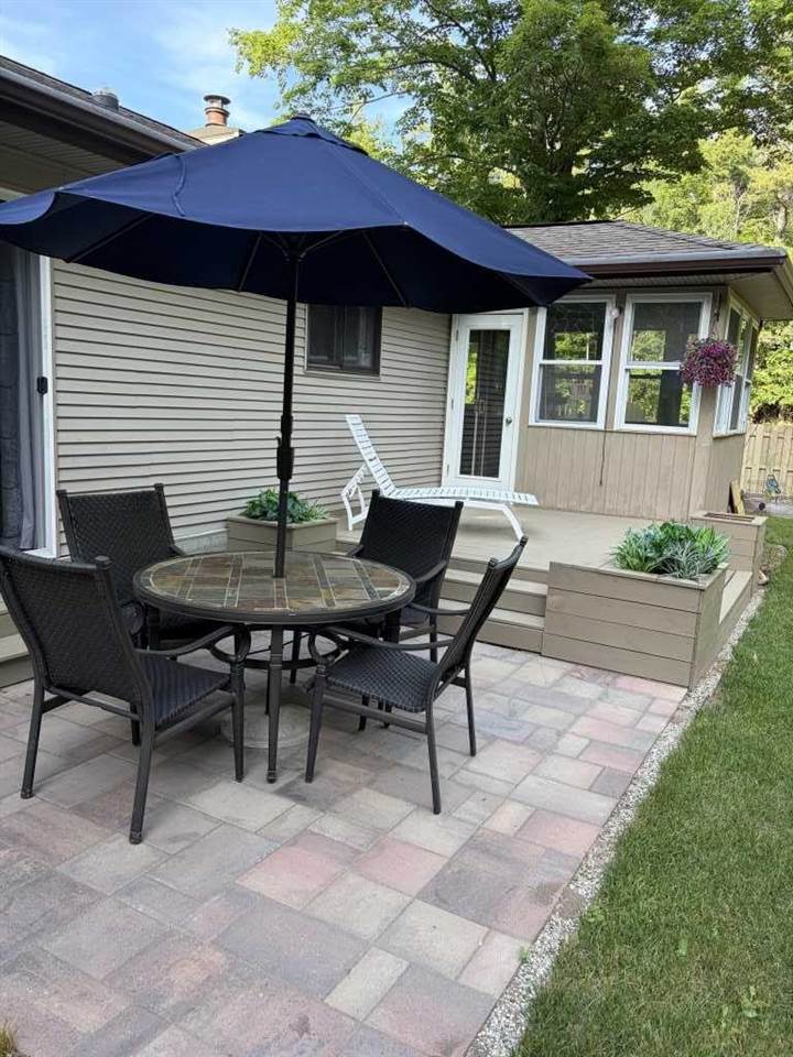 12982 Pineridge Charlevoix MI 49720