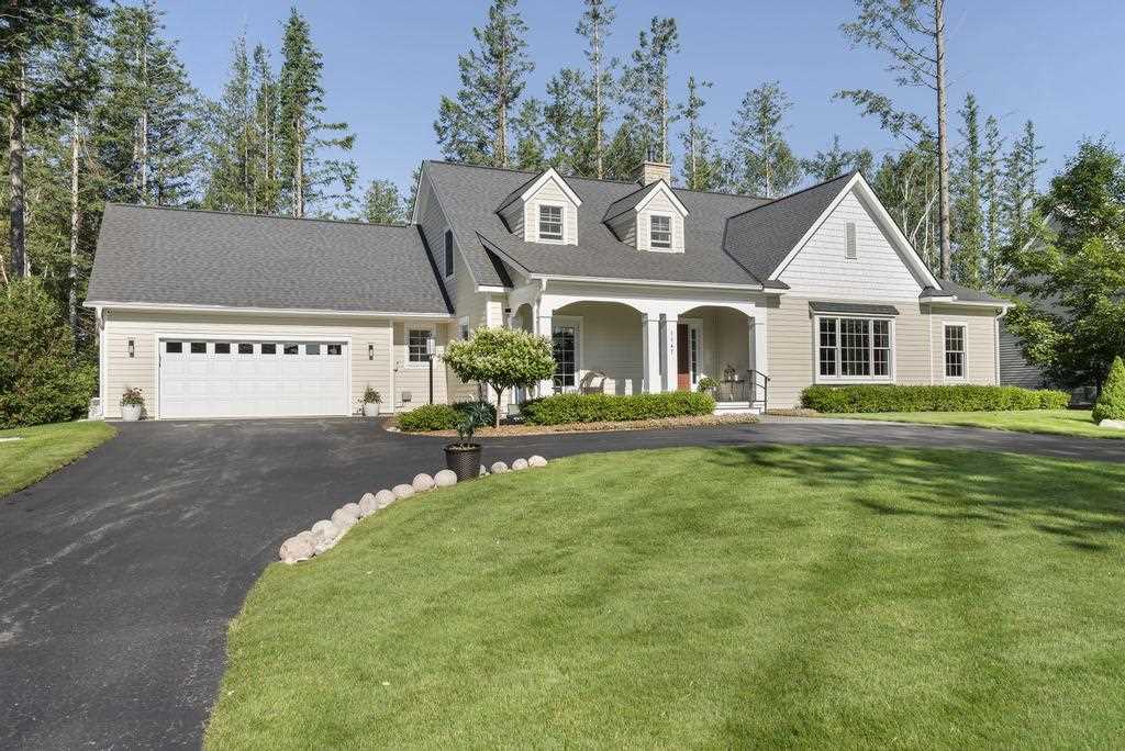 1147 Autumn Lane Petoskey MI 49770