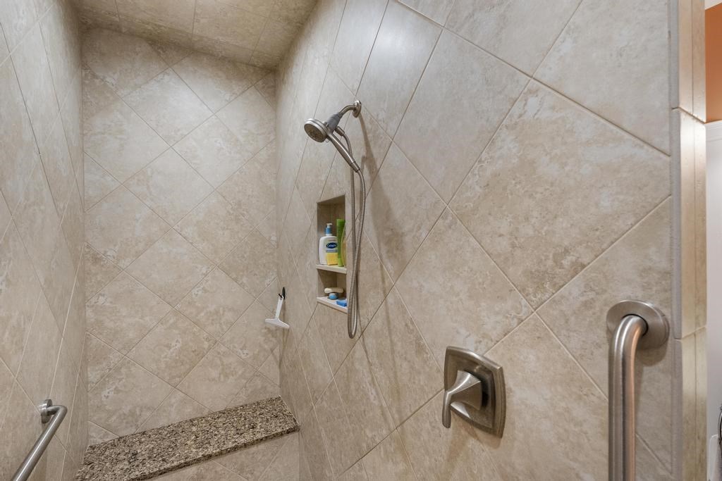 1147 Autumn Lane Petoskey MI 49770