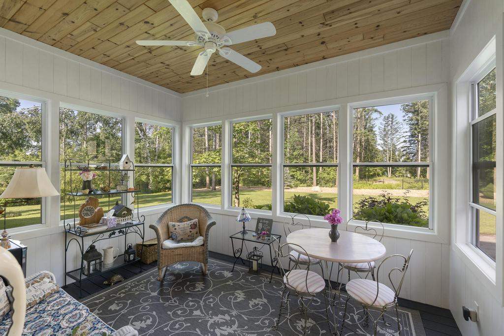 1147 Autumn Lane Petoskey MI 49770