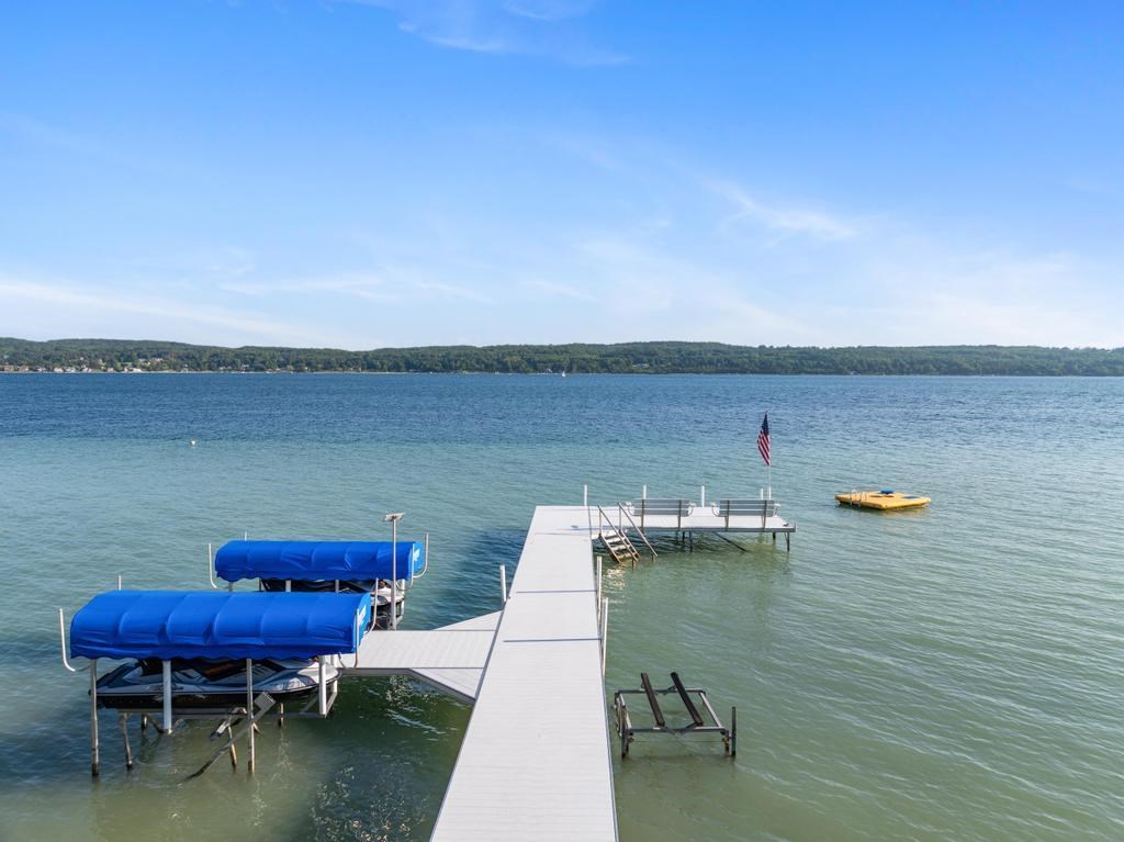 3248 Glenwood Beach Drive Boyne City MI 49712