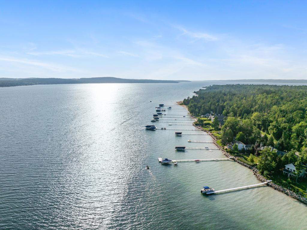 3248 Glenwood Beach Drive Boyne City MI 49712