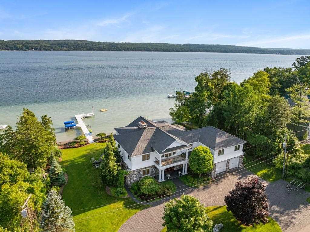 3248 Glenwood Beach Drive Boyne City MI 49712