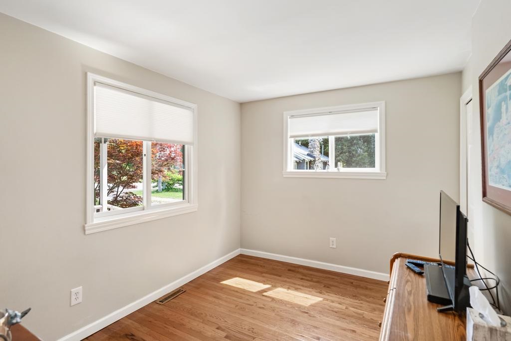 5036 Cook Avenue Conway MI 49722