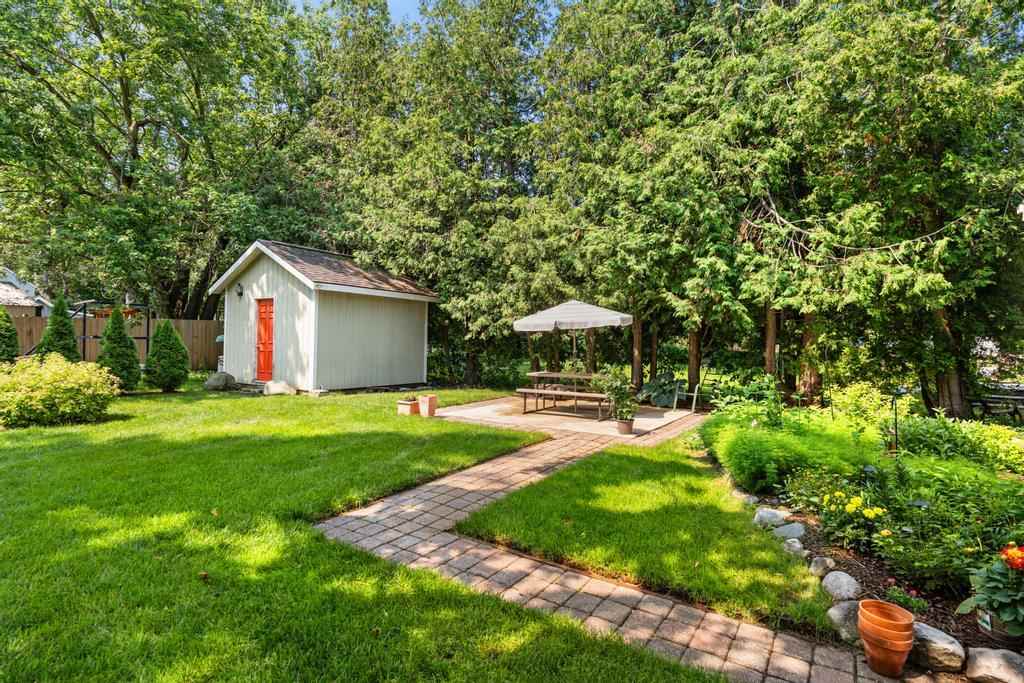 5036 Cook Avenue Conway MI 49722