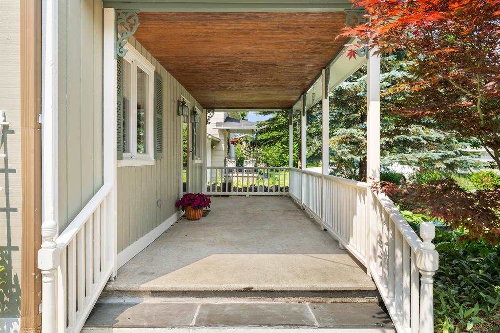 5036 Cook Avenue Conway MI 49722