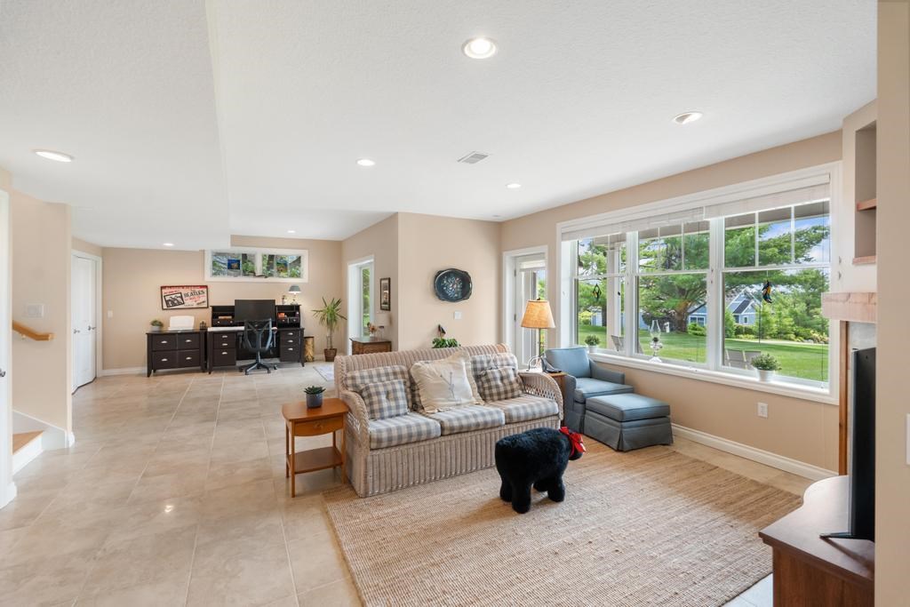 4171 Lakeview Harbor Springs MI 49740