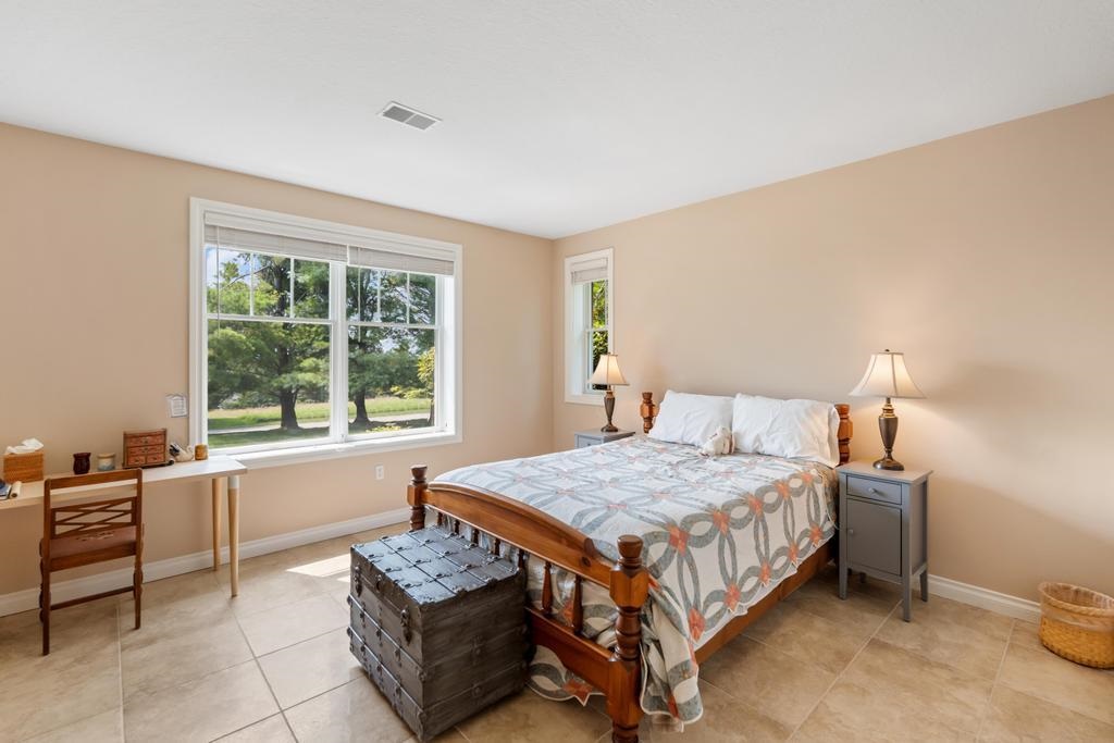 4171 Lakeview Harbor Springs MI 49740