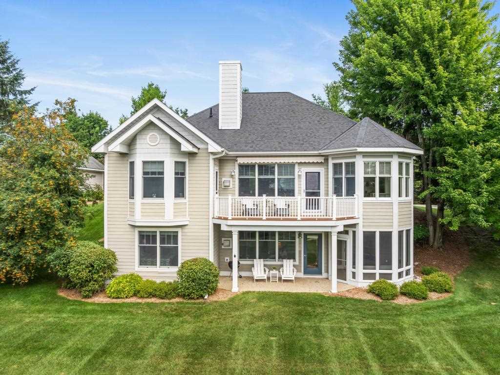 4171 Lakeview Harbor Springs MI 49740