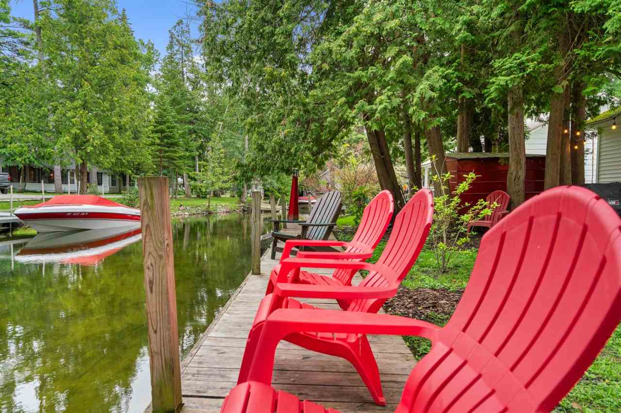 6323 Arthur Street Indian River MI 49749