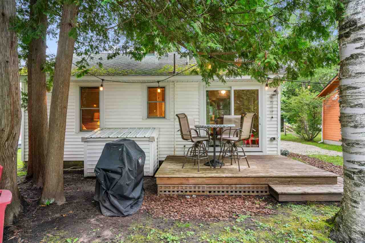 6323 Arthur Street Indian River MI 49749