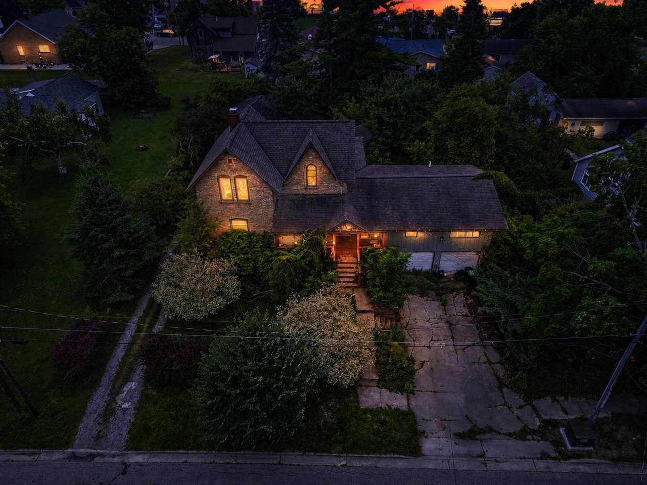 420 Carleton Street Petoskey MI 49770