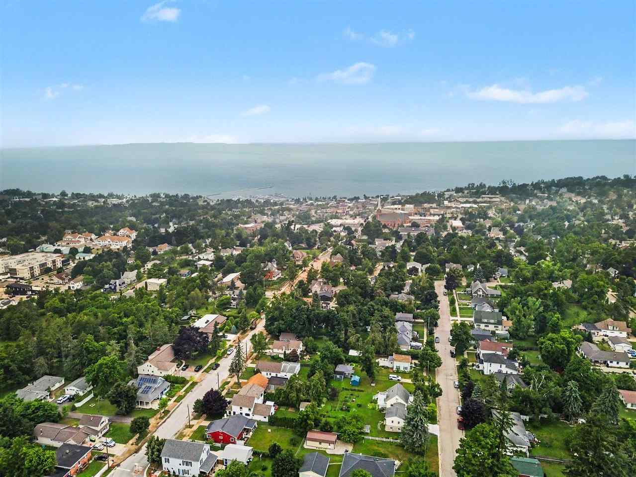 420 Carleton Street Petoskey MI 49770