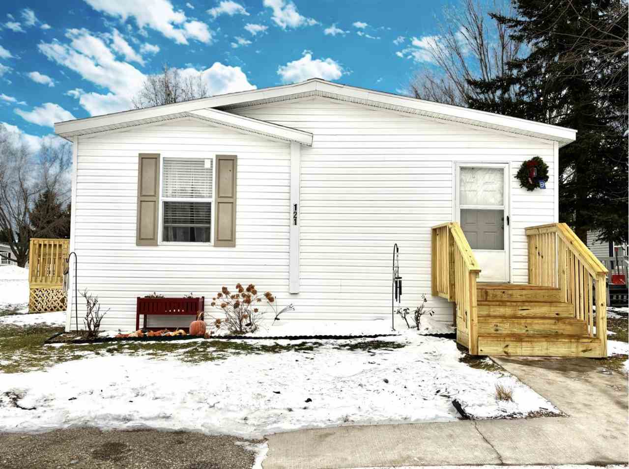 6685 M66 N Charlevoix MI 49720