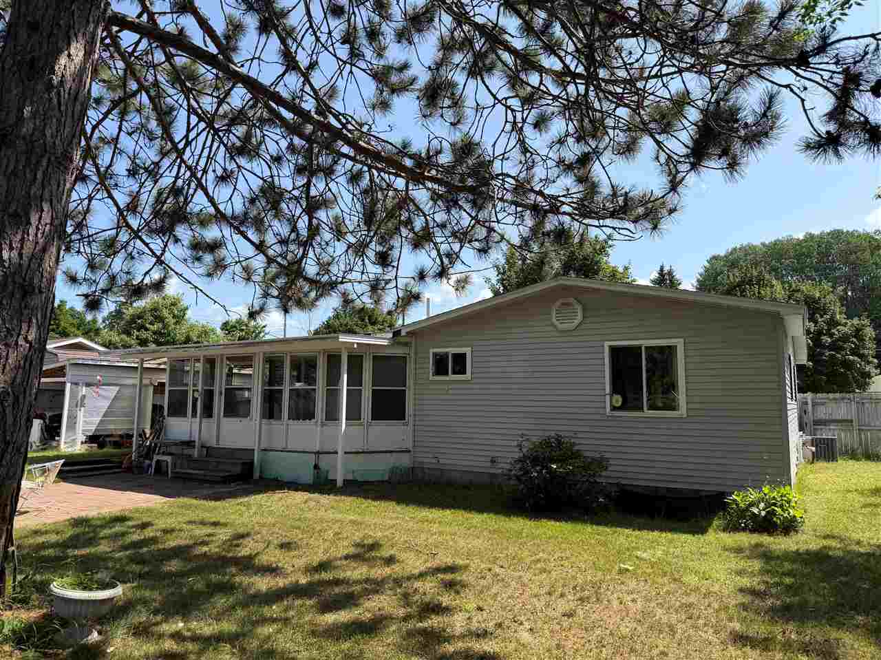 609 7th East Jordan MI 49727