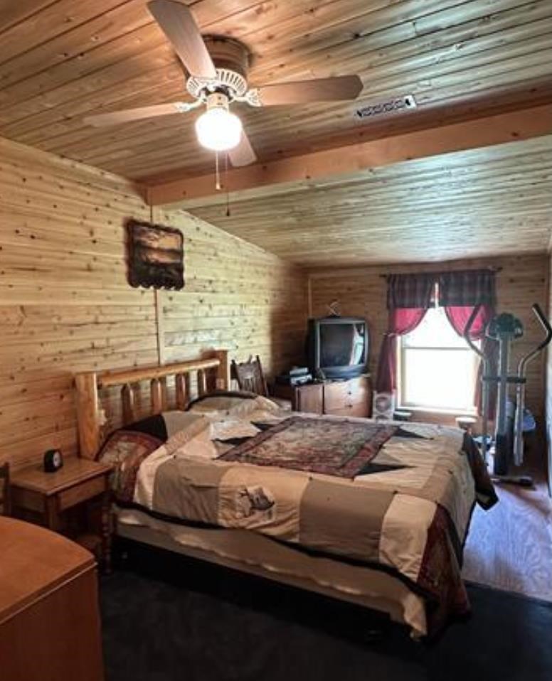 16865 Grace Harbor Road Millersburg MI 49759