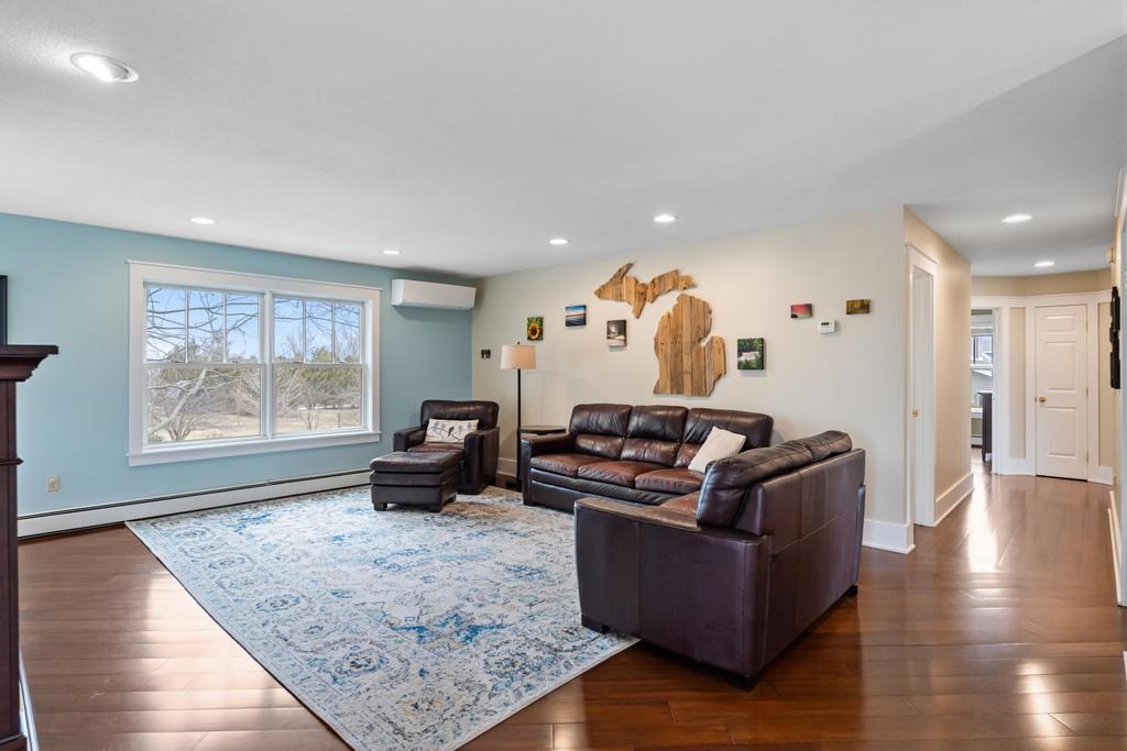 749 Bren Del Drive Petoskey MI 49770