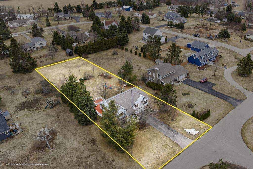 749 Bren Del Drive Petoskey MI 49770