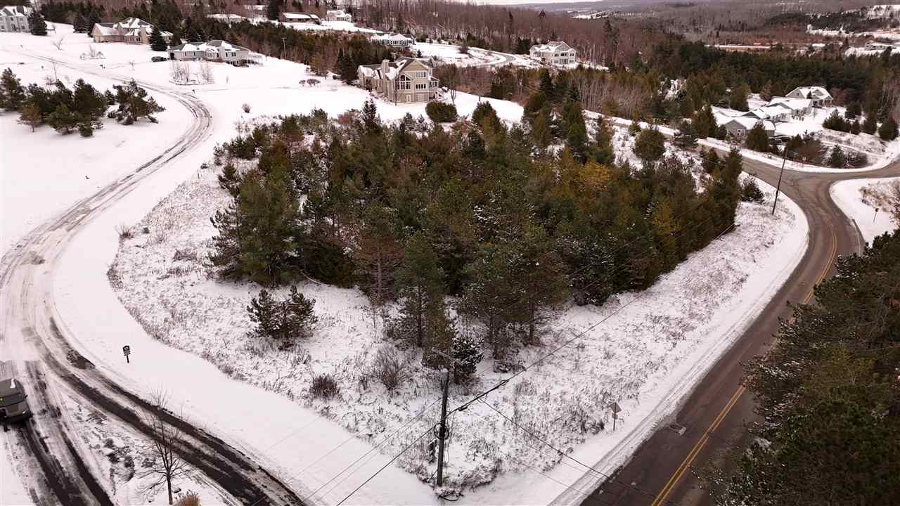 3220 Siebenhar Way Petoskey MI 49770