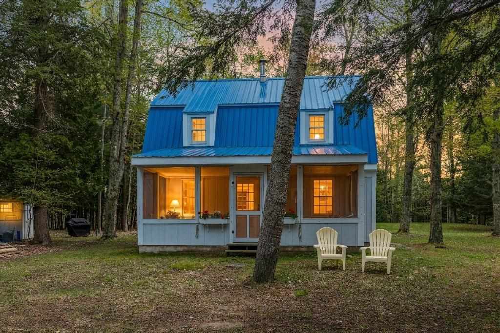 2483 Hidden Valley Lane Charlevoix MI 49720