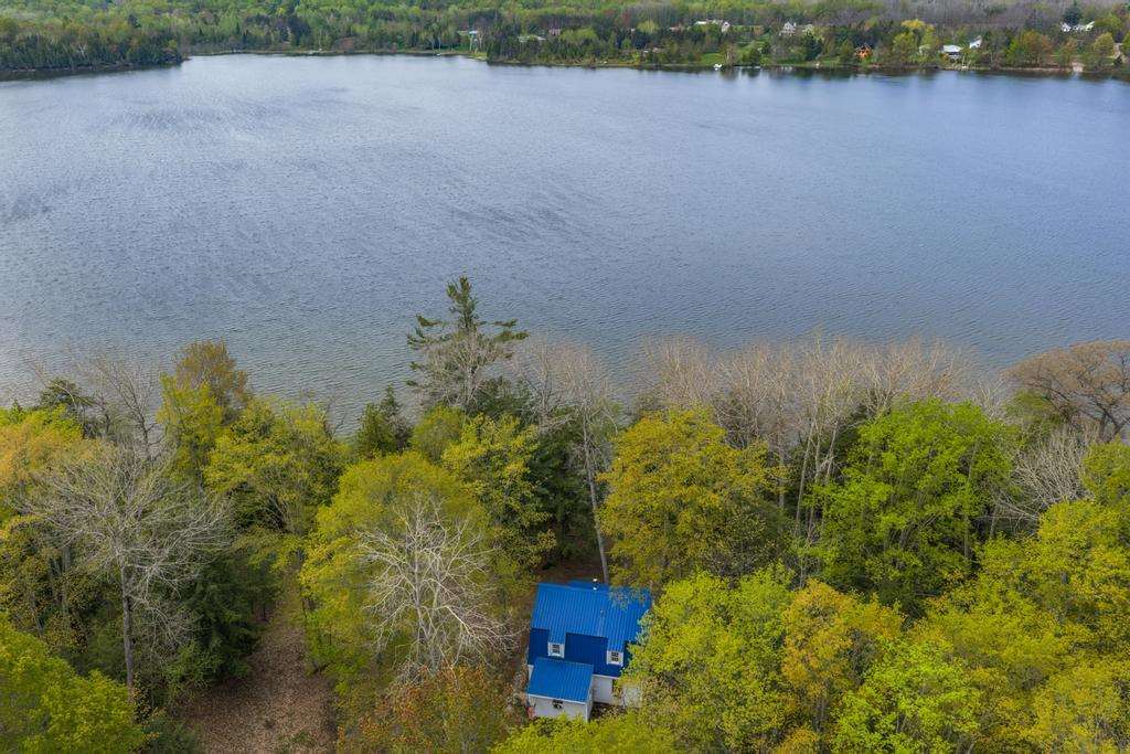 2483 Hidden Valley Lane Charlevoix MI 49720