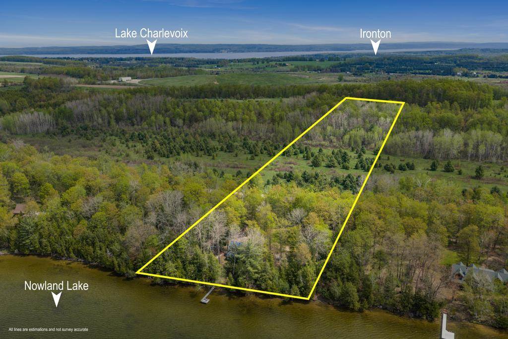 2483 Hidden Valley Lane Charlevoix MI 49720