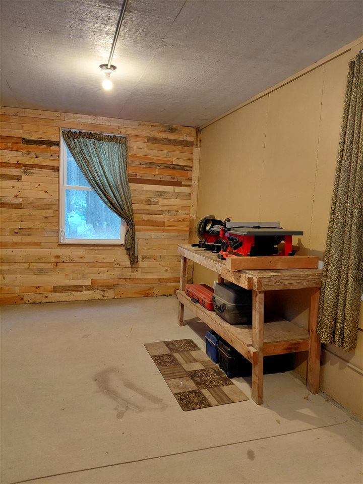 8437 Dunmore Lane Ellsworth MI 49729