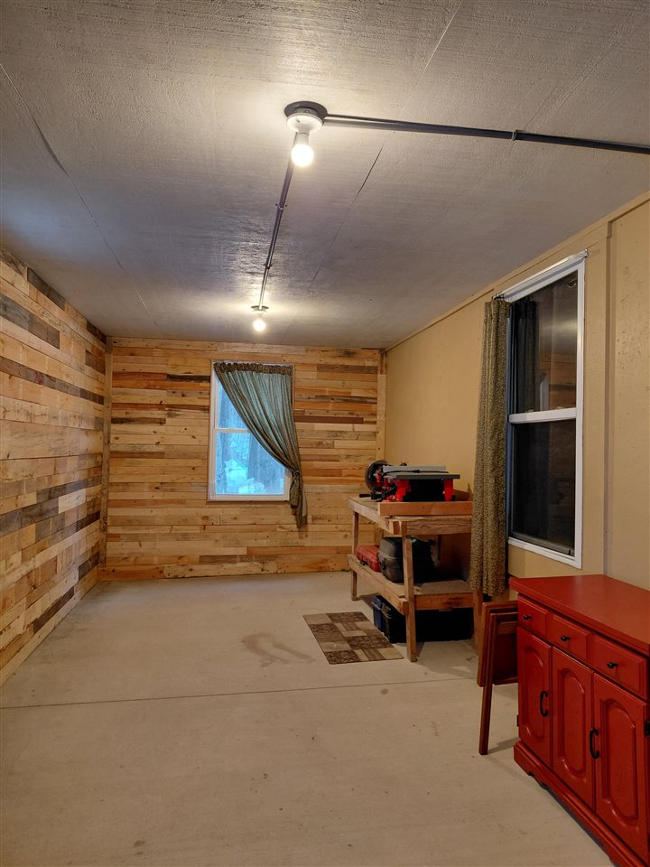 8437 Dunmore Lane Ellsworth MI 49729