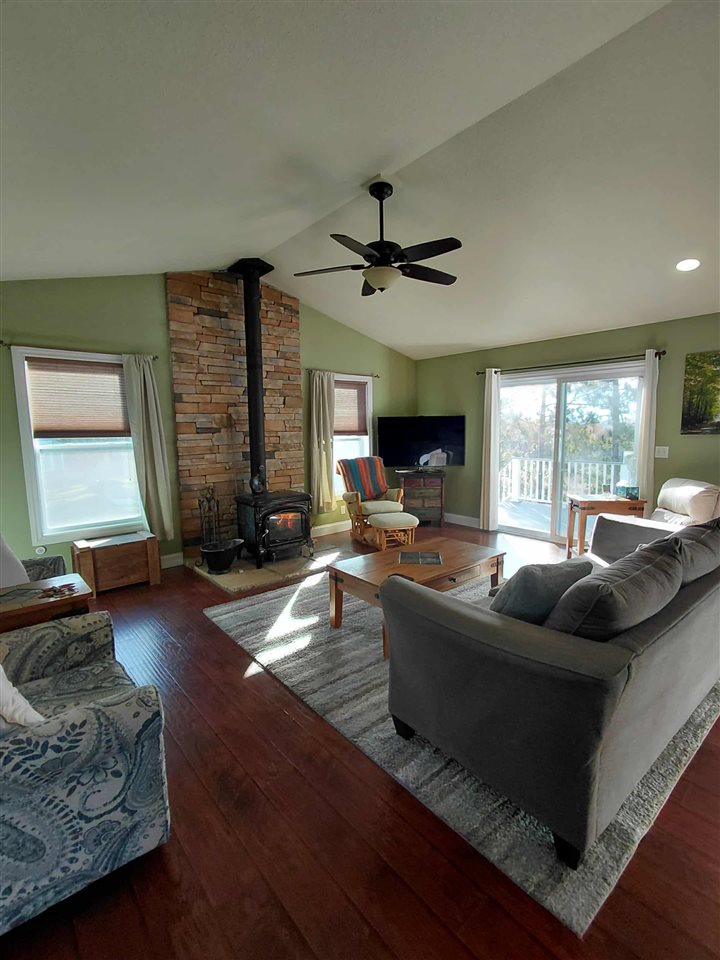 8437 Dunmore Lane Ellsworth MI 49729