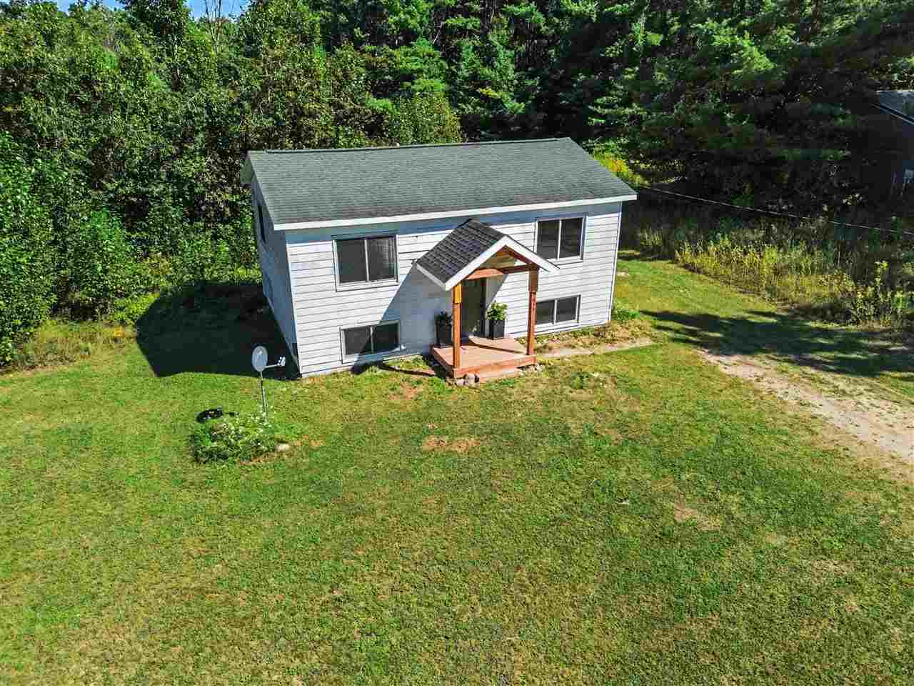 4613 North Ayr Road Alanson MI 49706