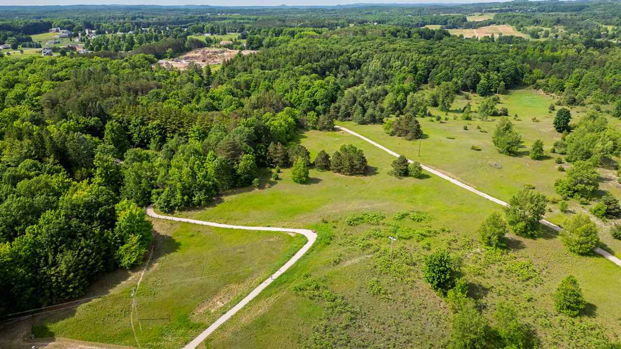 1508 Cascade Trail Traverse City MI 49685