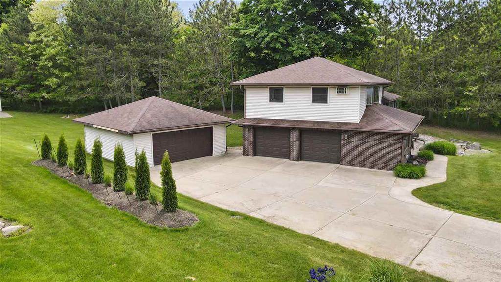 1092 Lac Vue Drive Boyne City MI 49712
