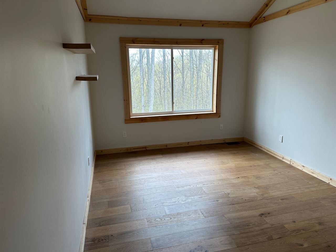 7058 Shade Tree Lane Traverse City MI 49685