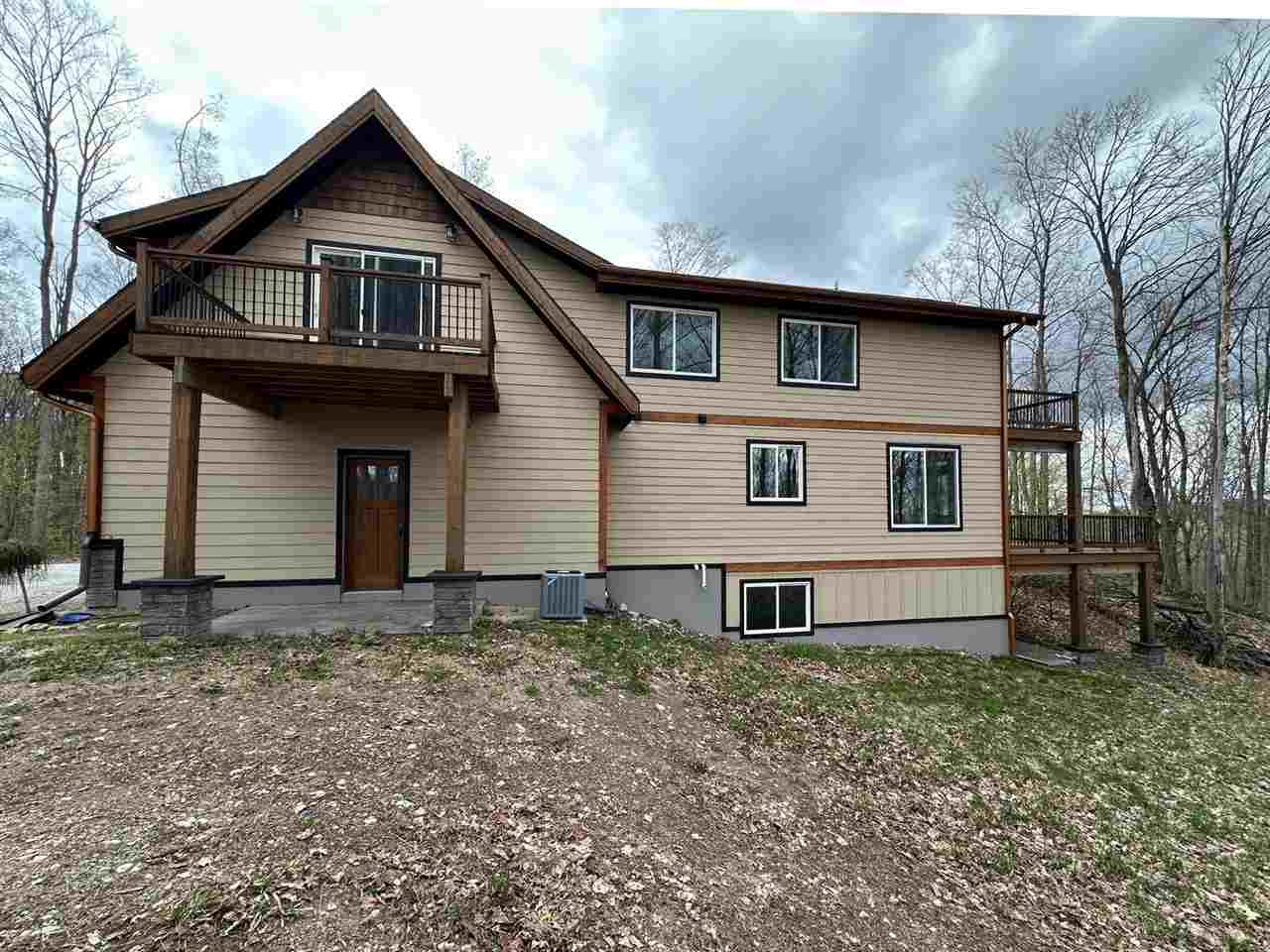 7058 Shade Tree Lane Traverse City MI 49685