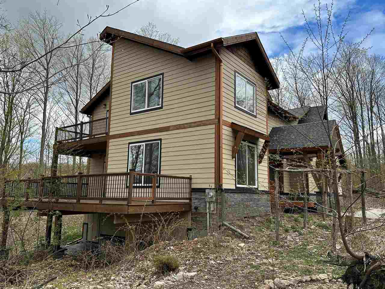 7058 Shade Tree Lane Traverse City MI 49685