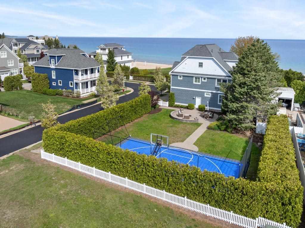 701 E Beach Street Bay Harbor MI 49770