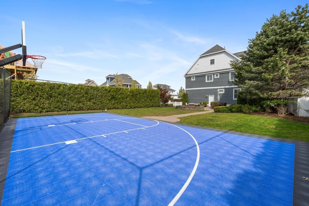 701 E Beach Street Bay Harbor MI 49770