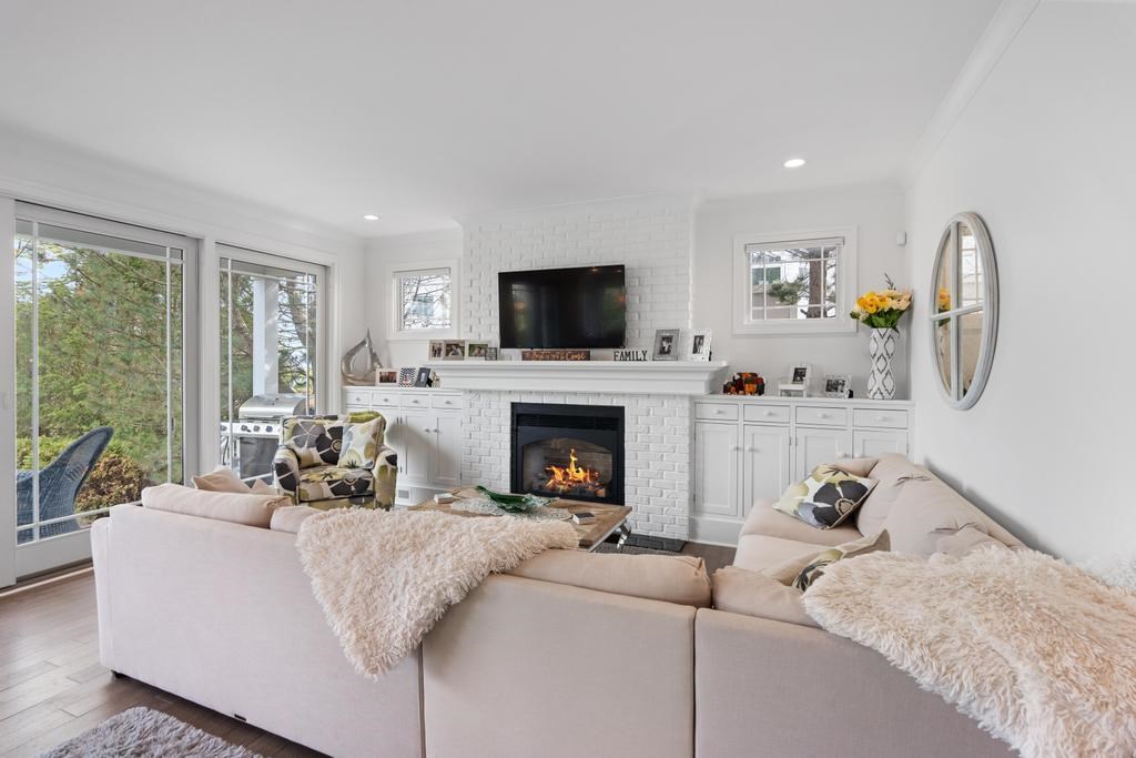 701 E Beach Street Bay Harbor MI 49770