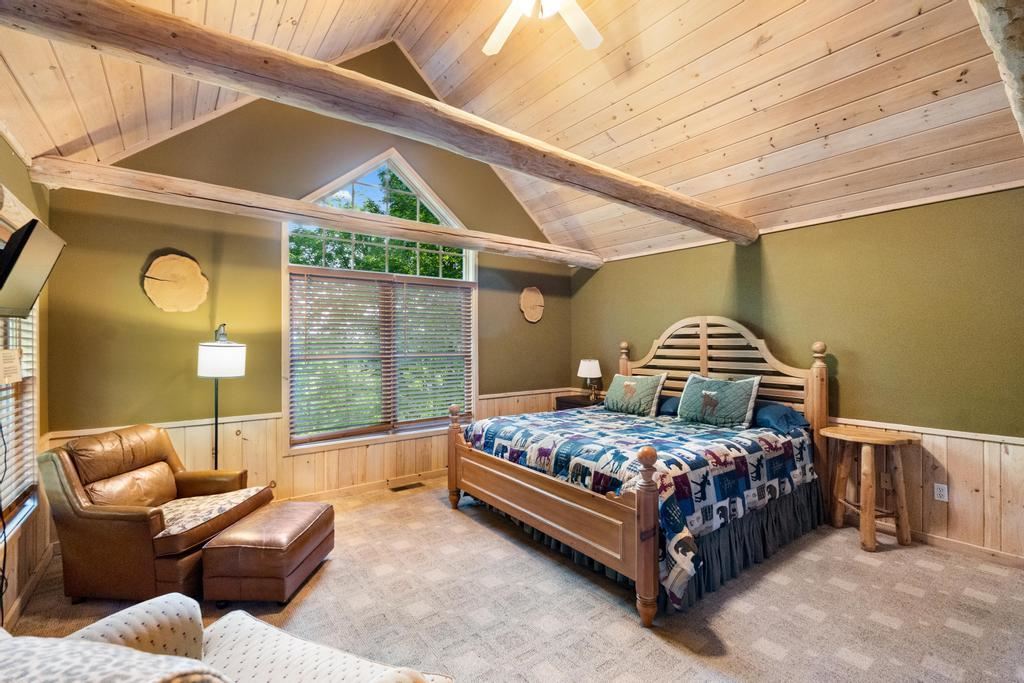 2658 Troon South Bellaire MI 49615