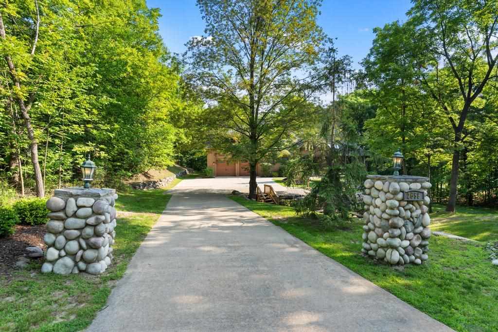 2658 Troon South Bellaire MI 49615