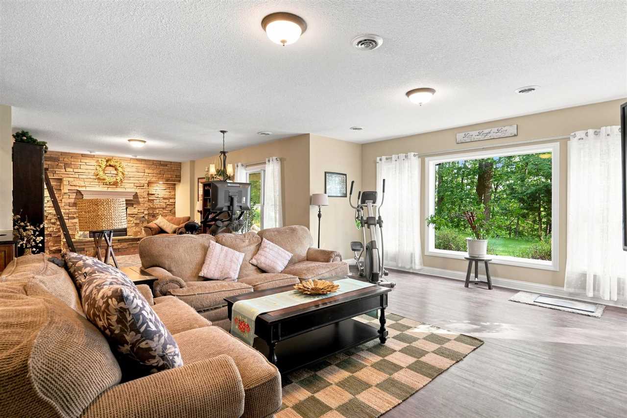 2563 Woodside Drive Petoskey MI 49770