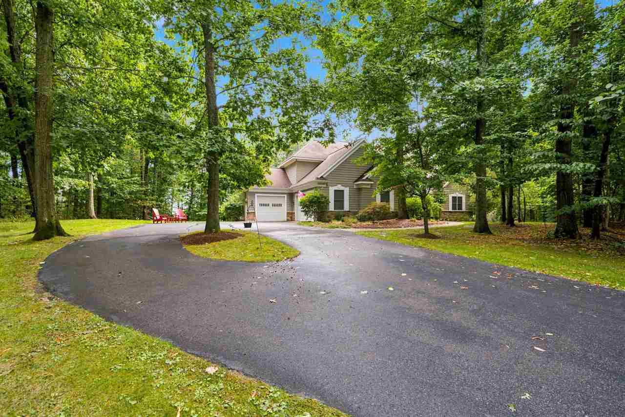 2563 Woodside Drive Petoskey MI 49770