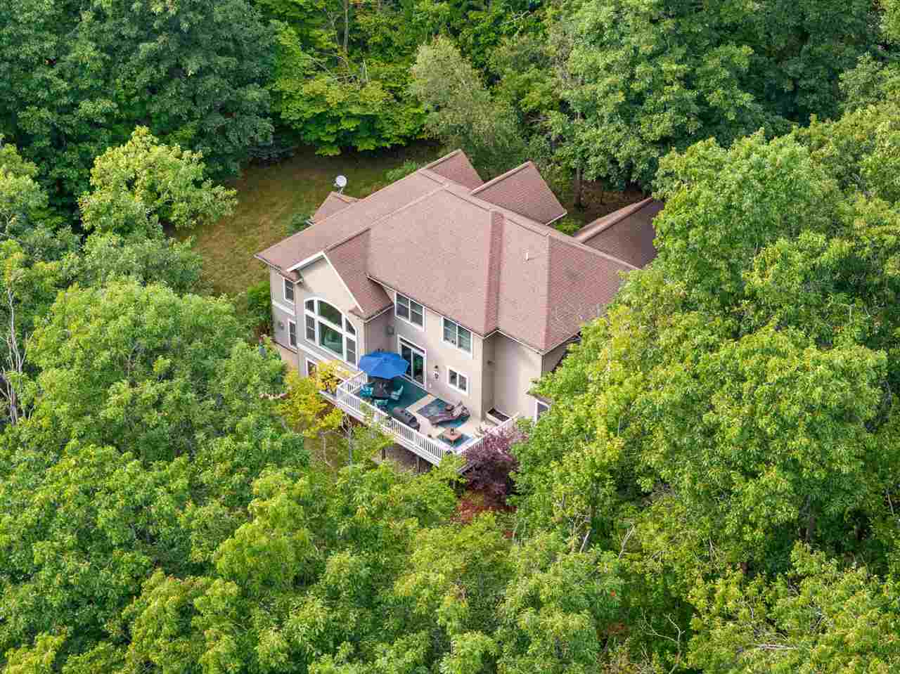 2563 Woodside Drive Petoskey MI 49770