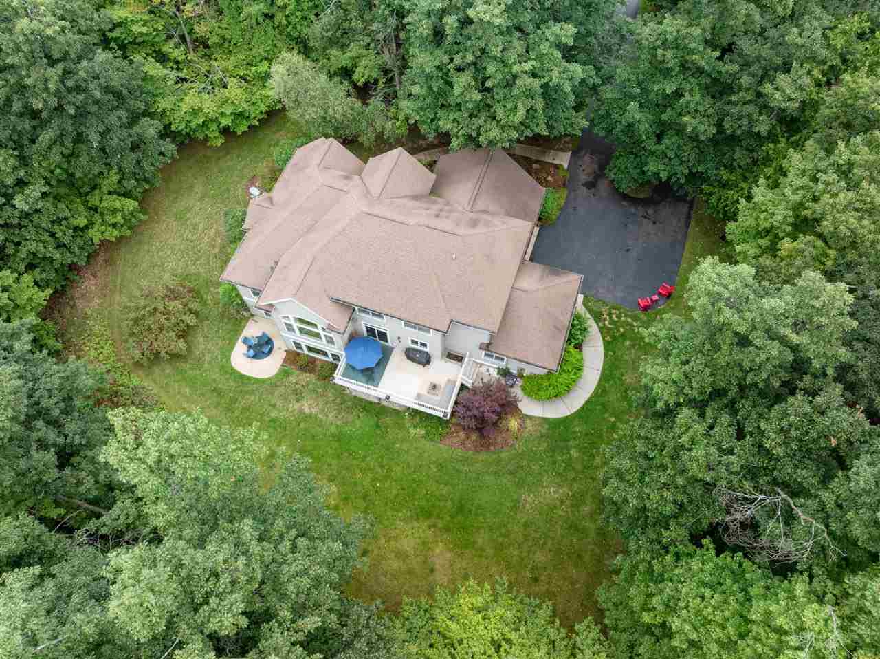 2563 Woodside Drive Petoskey MI 49770