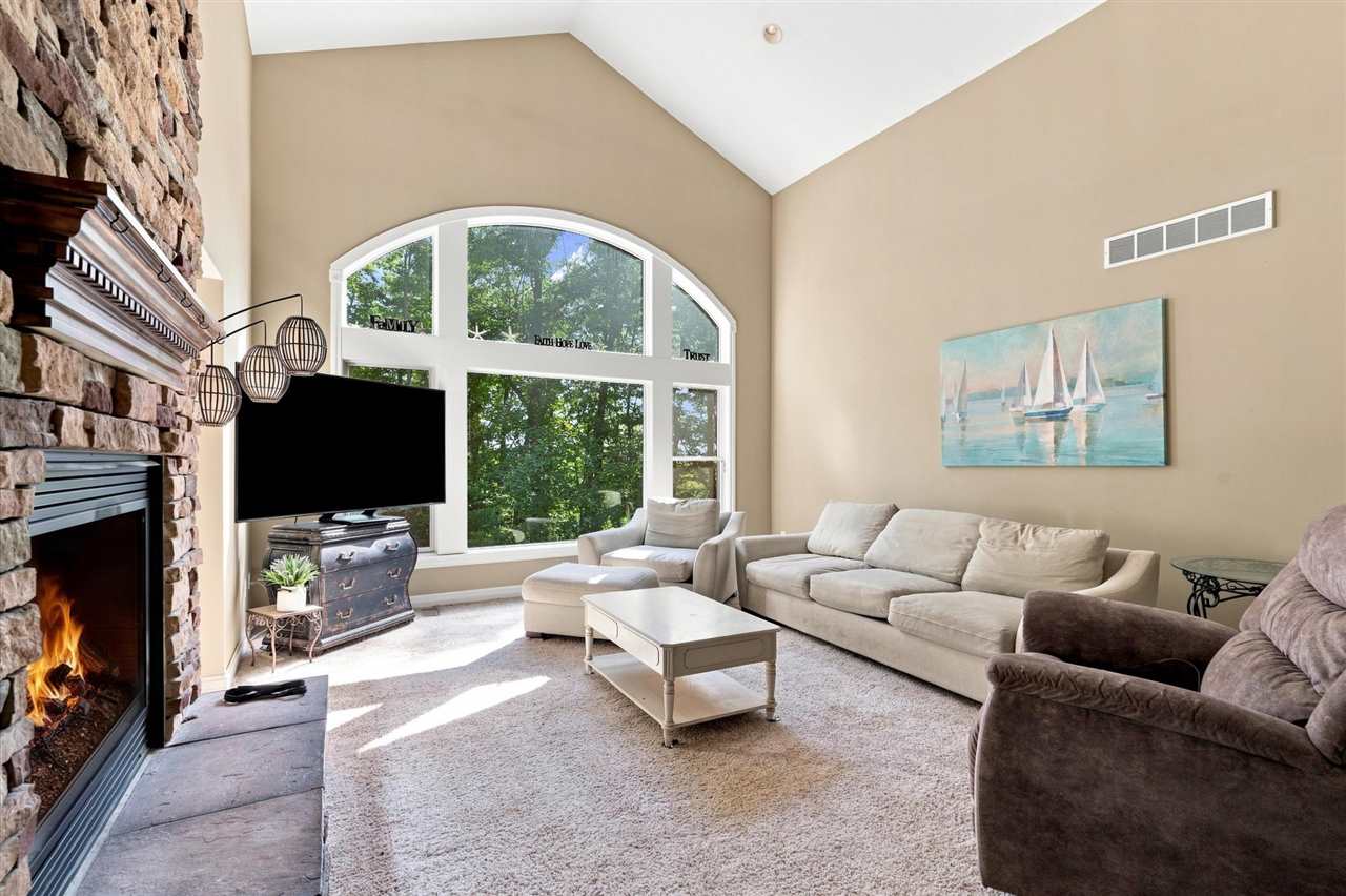 2563 Woodside Drive Petoskey MI 49770