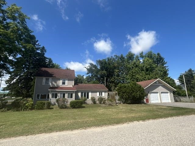 6469 Mill Street Pellston MI 49769