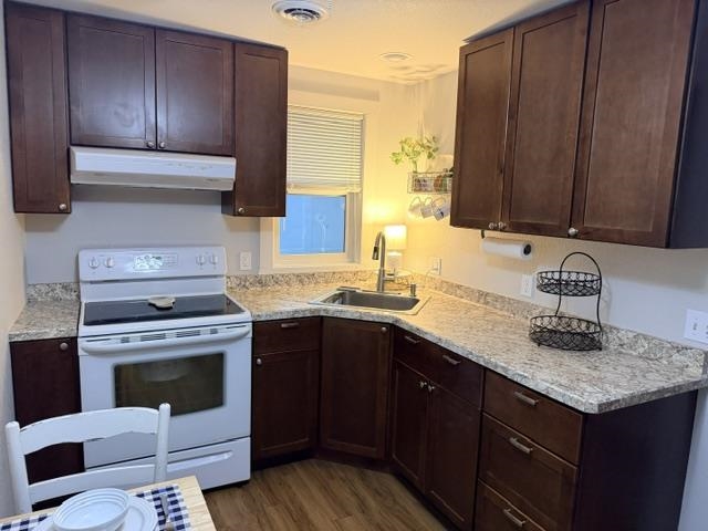 319 1/2 Madison Petoskey MI 49770-9999