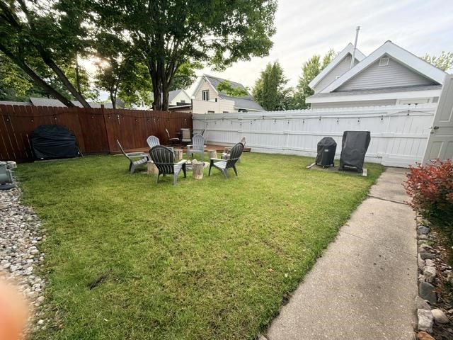 319 1/2 Madison Petoskey MI 49770-9999